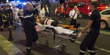 Με άρωμα ISIS το χτύπημα στη Γαλλία – Δεκάδες θύματα (φωτο-βίντεο)