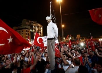 Τη σύνταξη του Γκιουλέν έκοψε το τουρκικό κράτος