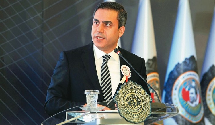 Ο Ερντογάν «τρώει» τον διοικητή της ΜΙΤ
