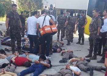 Πραξικόπημα στην Τουρκία: Συγκρούσεις σε Κωνσταντινούπολη και Ικόνιο