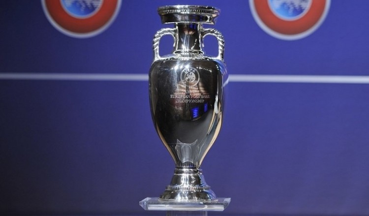 Ώρα τελικού στο Euro 2016 – Πορτογαλία και Γαλλία μάχονται για το τρόπαιο