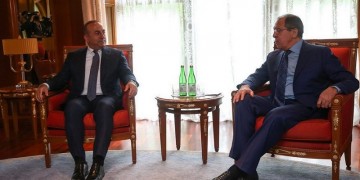 Ρωσία και Τουρκία διαφωνούν ως το ποιος είναι ο τρομοκράτης στη Συρία