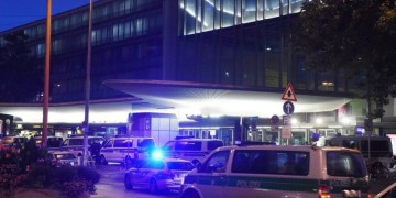 Εντόπισαν έναν από τους μακελάρηδες του Μονάχου – Επιχείρηση σε εξέλιξη (βίντεο)