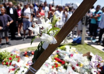 Το ΥΠΕΞ δίνει πληροφορίες για τους Έλληνες στη Νίκαια