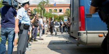 Άσυλο σε τρεις ακόμα χώρες ζήτησαν οι τρεις από τους οκτώ Τούρκους αξιωματικούς