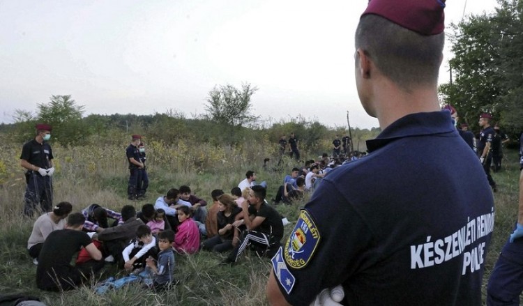 Ουγγαρία: Δημοψήφισμα για τη μετεγκατάσταση των προσφύγων στην ΕΕ
