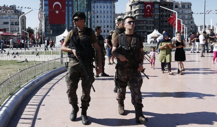 Η Τουρκία ψάχνει να στρατολογήσει 30.000 νέους στρατιωτικούς