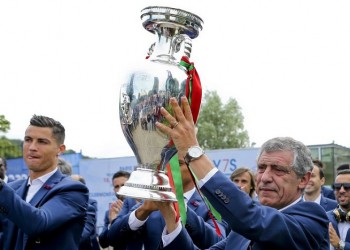 Σάντος στα ελληνικά: Έλληνες, είστε πάντα στην καρδιά μου! (βίντεο)