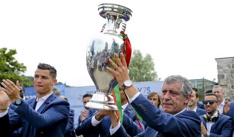 Σάντος στα ελληνικά: Έλληνες, είστε πάντα στην καρδιά μου! (βίντεο)