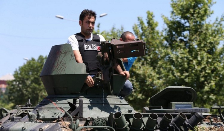 Συνελήφθησαν δύο Τούρκοι συνταγματάρχες ενώ επιχειρούσαν να περάσουν στην Λέσβο
