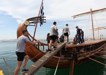 Γίνε κωπηλάτης στην τριήρη «Ολυμπιάς»