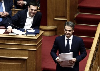Στη Βουλή η σύγκρουση για τον εκλογικό νόμο