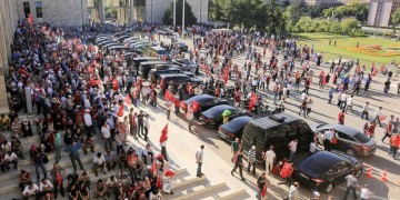 Δημοσιογράφος Politico: Πίσω από το πραξικόπημα θα μπορούσε να βρίσκεται ο Ερντογάν