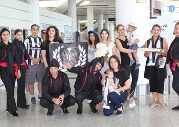 Фан-клуб ПАОК Грузии встретил свою команду в аэропорту Тбилиси (фото)