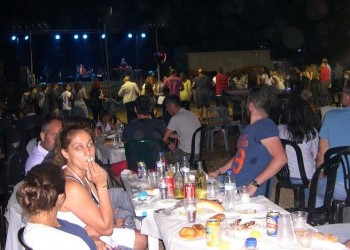 Με ποντιακά τα 18α Δημήτρεια Δαφνώνα (φωτο)