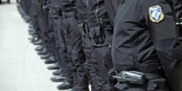 Περικοπές-σοκ στα ειδικά μισθολόγια