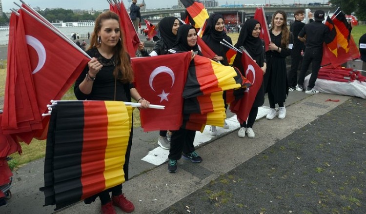 Κατάλογο γκιουλενιστών παρέδωσαν οι τουρκικές Αρχές στη Γερμανία