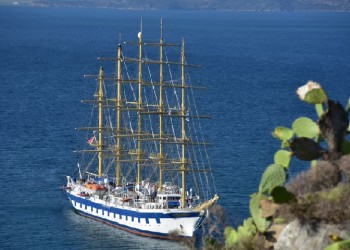 Το μεγαλύτερο ξύλινο ιστιοφόρο στον κόσμο βρίσκεται στο Ναύπλιο