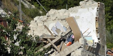 Ιταλία: Σβήνουν οι ελπίδες για επιζώντες στα ερείπια