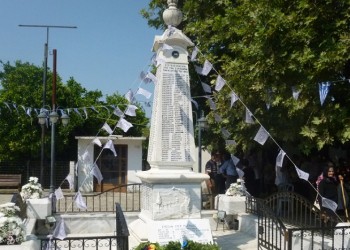 Εκδηλώσεις μνήμης για τη σφαγή στο Κομμένο Άρτας παρουσία Τσίπρα