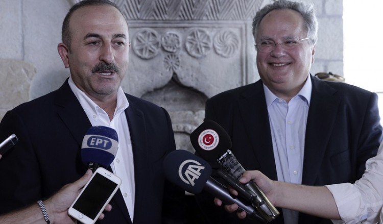 Ιδιαίτερα φιλικό το τετ α τετ Κοτζιά-Τσαβούσογλου