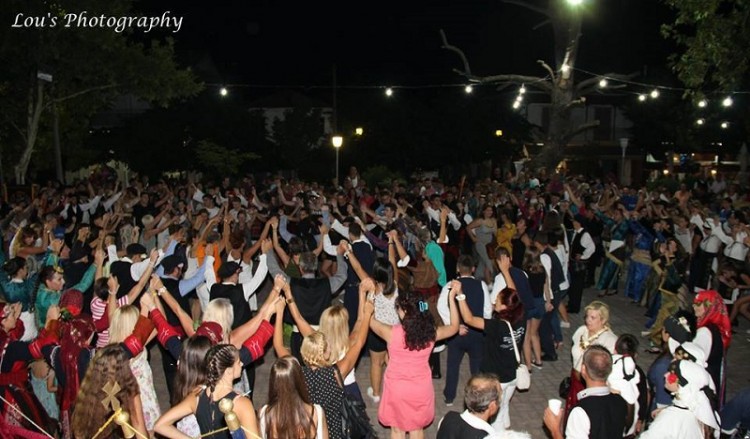 «Βούλιαξε» η Νέα Μάδυτος από τα πολιτιστικά σωματεία (φωτο, βίντεο)