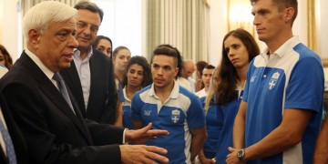 Παυλόπουλος προς Ολυμπιονίκες: Εκφράζετε παράδειγμα ζωής για τη νέα γενιά (φωτο, βίντεο)