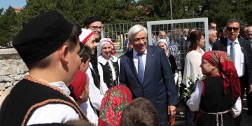 Παυλόπουλος: Διδάσκει η στάση των Ελλήνων απέναντι στους πρόσφυγες