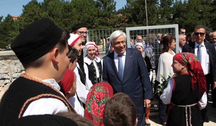 Παυλόπουλος: Διδάσκει η στάση των Ελλήνων απέναντι στους πρόσφυγες