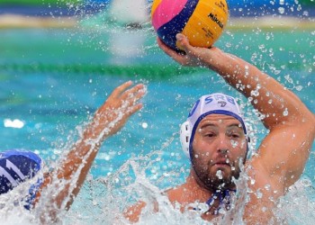 Μεγάλη νίκη της Ελλάδας στο πόλο με θέση στην 8άδα