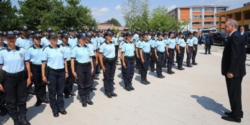 Τουρκία: Μέρος της στολής η μαντίλα για τις γυναίκες αστυνομικούς