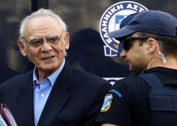 Εκτός φυλακής και πάλι ο Τσοχατζόπουλος