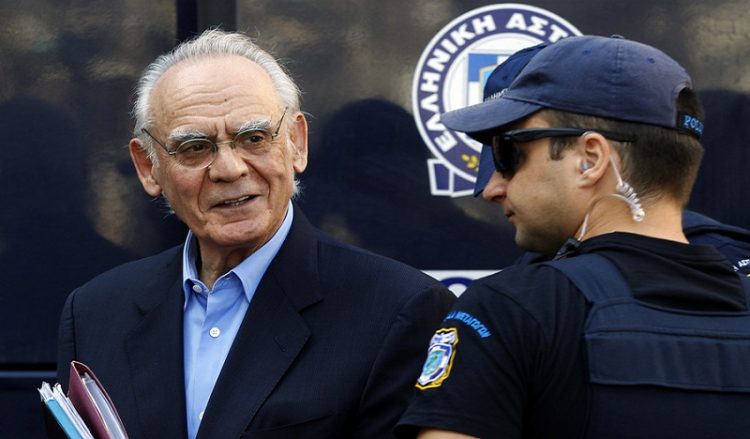 Εκτός φυλακής και πάλι ο Τσοχατζόπουλος