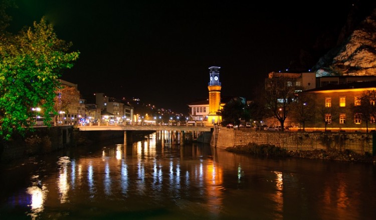 Μόνιμα στη θερινή ώρα Τουρκία και Κατεχόμενα