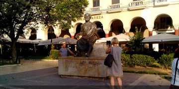 Αλλάζει όψη η πλατεία Αριστοτέλους – Μετακινείται το άγαλμα του φιλοσόφου