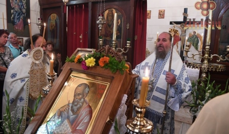 Η πρώτη Θεία Λειτουργία του Επισκόπου Ερυθρών στη Σμύρνη
