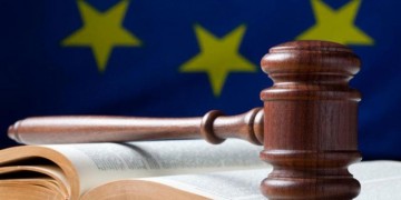 Το Ευρωπαϊκό Δικαστήριο αποφασίζει για την κατανομή των αιτούντων άσυλο στην ΕΕ