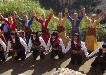 Τράνταξε ο «Φάρος» Αγίας Βαρβάρας το φαράγγι Ρεντεζέλα στην Αρκαδία (φωτο)