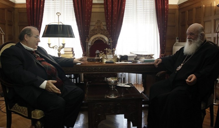 Στο «κόκκινο» οι σχέσεις Εκκλησίας-Νίκου Φίλη για τα Θρησκευτικά