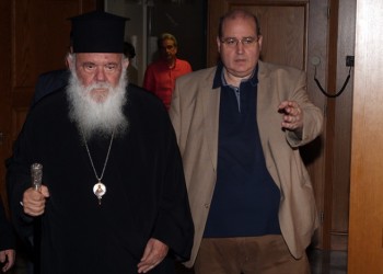 Ιερώνυμος: Προβληματικός άνθρωπος ο Φίλης – Τι απαντά ο υπουργός Παιδείας