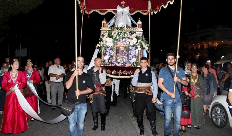 Με ποντιακά ο εορτασμός της Παναγίας Κανάλας Φυλής (φωτο)