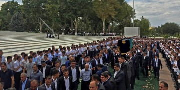 Ουζμπεκιστάν: Κηδεύτηκε ο Καρίμοφ (βίντεο)