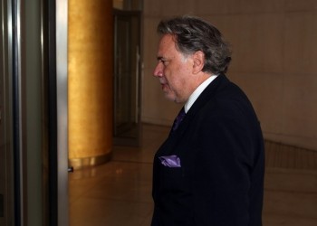 Ενστάσεις θεσμών στο πάγωμα οφειλών για τους επαγγελματίες