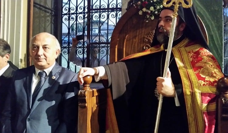 Μετά από 94 χρόνια ενθρονίστηκε στην Σμύρνη νέος μητροπολίτης (φωτο-βίντεο)