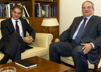 Συνάντηση Μητσοτάκη-Καραμανλή για τα μάτια της ενότητας