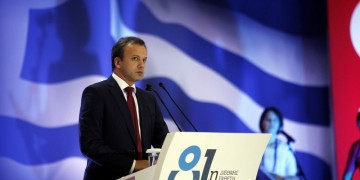 Το επιχειρηματικό φλερτ της κυβέρνησης με τη Ρωσία