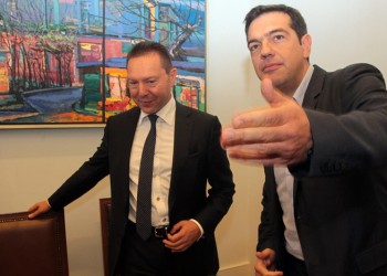 Πολιτικές αναταράξεις από την έφοδο στην εταιρεία της συζύγου Στουρνάρα