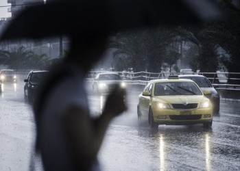 Βροχές και καταιγίδες σήμερα – Πτώση θερμοκρασίας