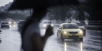 Βροχές και καταιγίδες σήμερα – Πτώση θερμοκρασίας