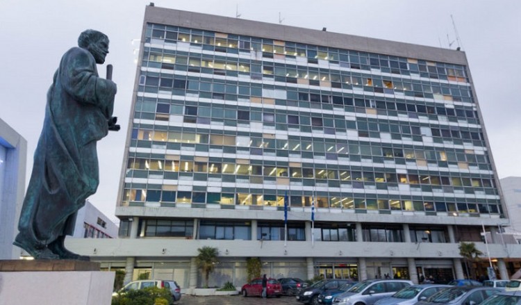 Ο πρύτανης του ΑΠΘ Περικλής Μήτκας μιλάει για τη σεξουαλική παρενόχληση 19χρονης φοιτήτριας 2